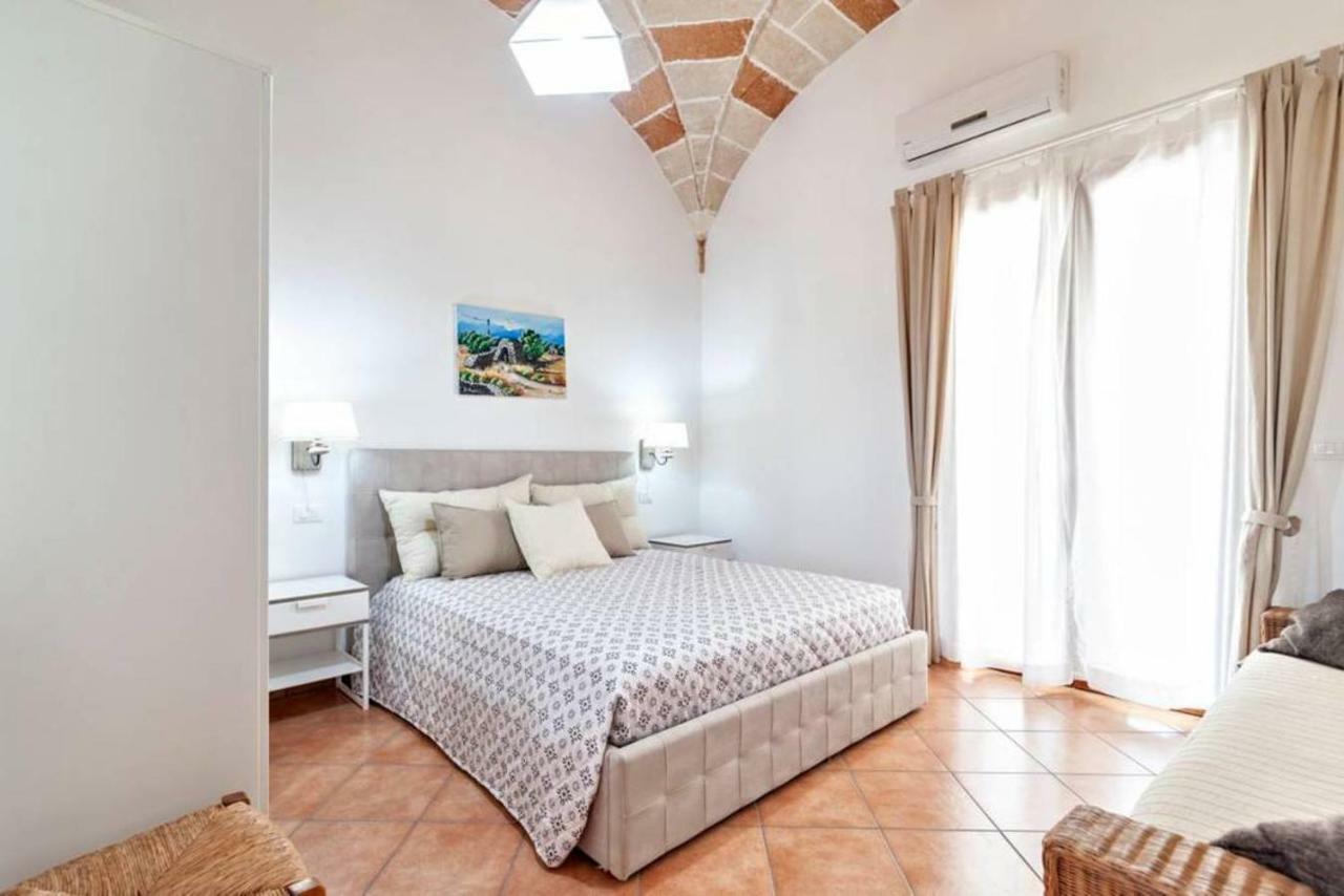 La Dimora Dei Conti Bed & Breakfast Collemeto Bagian luar foto